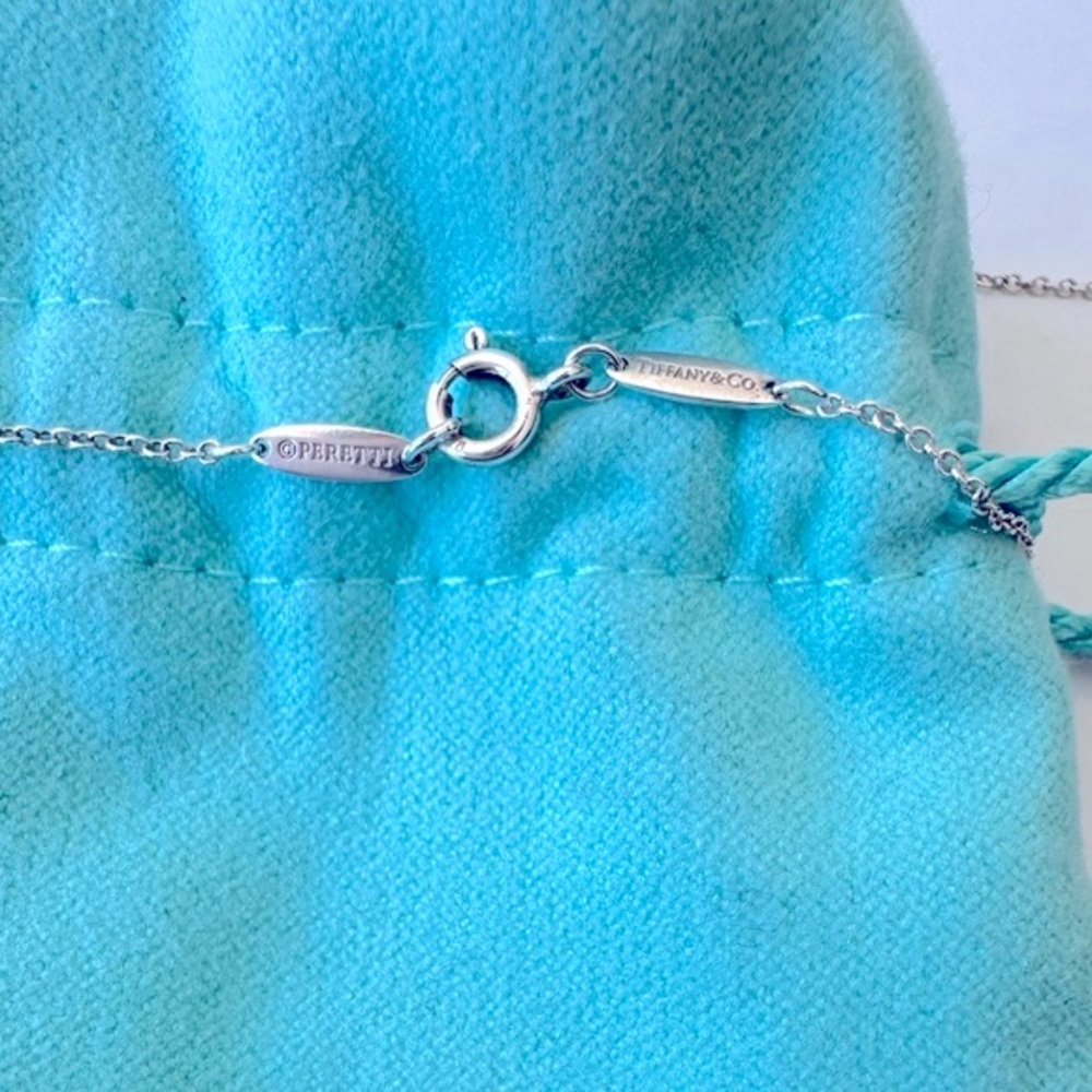 Tiffany & Co. open heart pendant - Picture 4 of 4